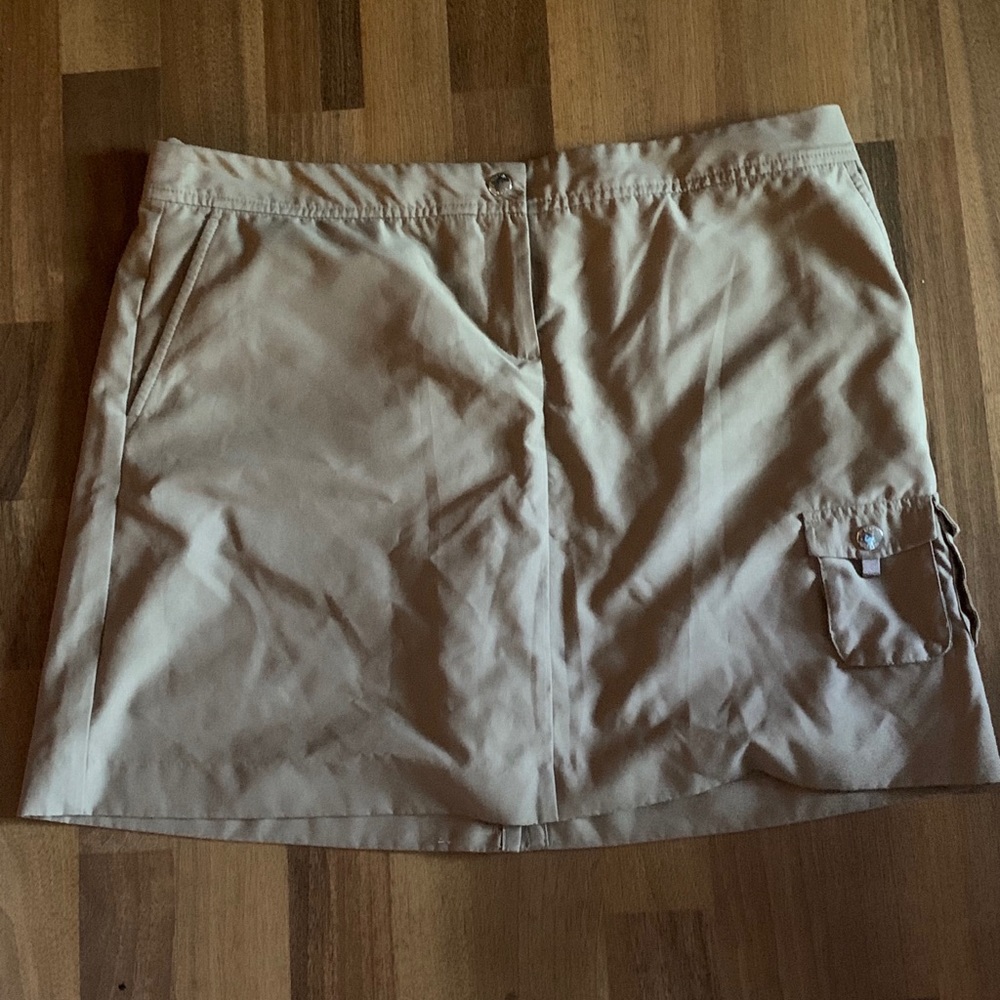 Izod Women’s Golf Skort
